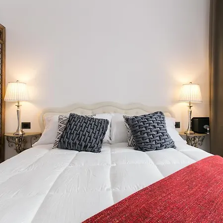 Apartmanhotel Dei Mercanti 4*